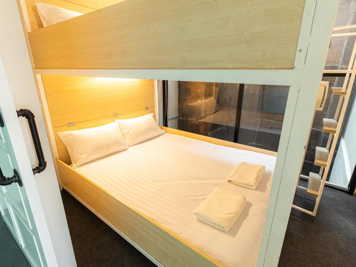 Khao San Social Capsule Hostel Bangkok Eksteriør bilde